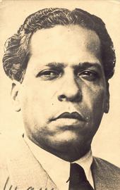 Nicol&aacute;s Guill&eacute;n, 1902-1989